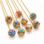 Luxury Golden Aromatherapy Necklaces Wonderful Oil Painting Open Locket Aroma Diffuser Necklace Essential Oils Perfume Necklace