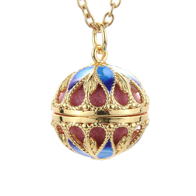 Luxury Golden Aromatherapy Necklaces Wonderful Oil Painting Open Locket Aroma Diffuser Necklace Essential Oils Perfume Necklace